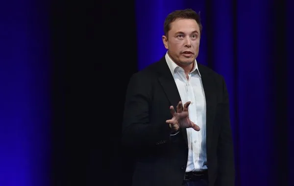 Elon Musk herkesin merak ettiği sorunun cevabını verdi!