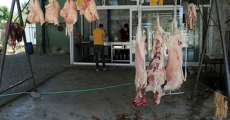 Kasaptan 300 kilo eti dakikalar içinde çaldılar