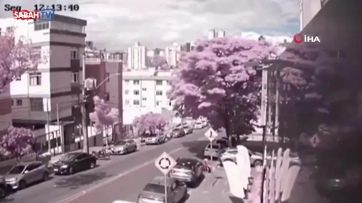 Brezilya’da uçağın apartmana çarptığı kazada bilanço ağırlaştı: 3 ölü | Video videosunu izle Brezilya’da uçağın apartmana çarptığı kazada bilanço ağırlaştı: 3 ölü | Video videosunu izle