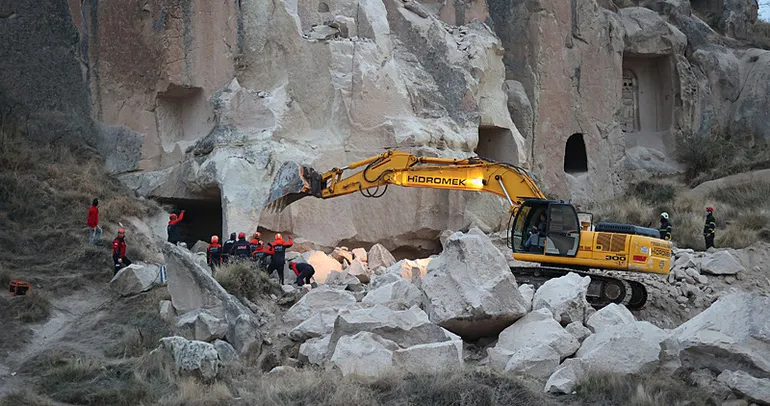 Nevşehir’deki faciada acı detay! Aynı aileden 3 kişi enkaz altında kaldı