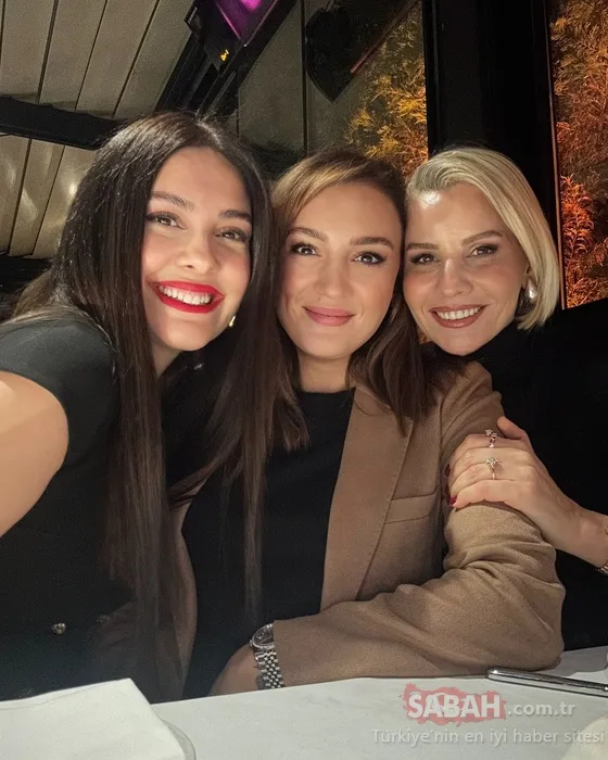 Bergüzar Korel yakın dostu Esra Erol’un doğum gününü böyle kutladı! Sen benim için tam bu fotoğrafsın işte