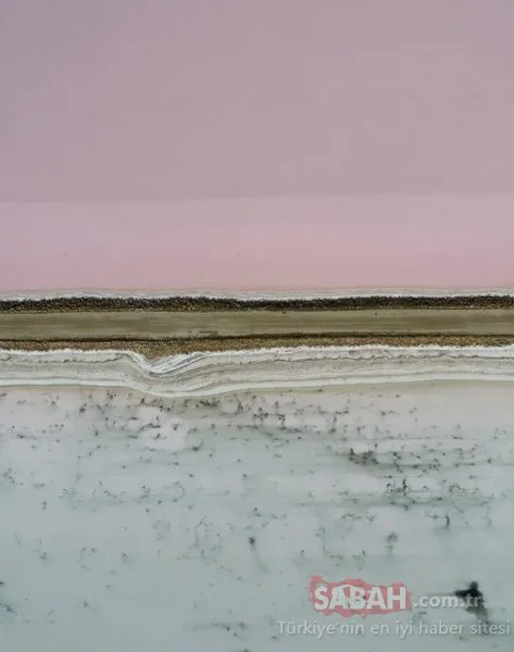 Tuz Gölü’nde kırmızı beyaz şölen