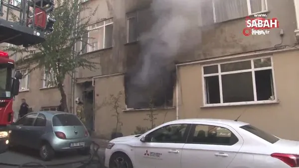 Bayrampaşa'da dairede çıkan yangın vatandaşları korkuttu! | Video