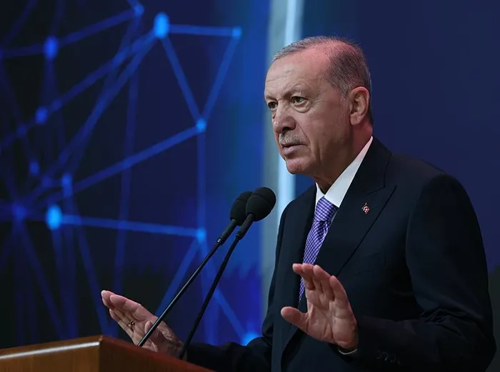 Başkan Erdoğan: Türkiye'nin önünde seçimsiz, altın değerinde 3.5 yıl var