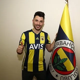Fenerbahçe, Tolgay Arslan transferini açıkladı