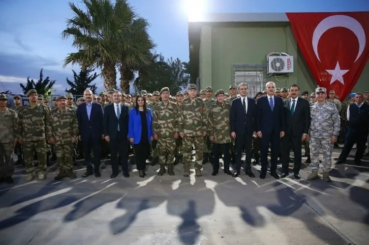 Cumhurbakanı ile beraber ünlü isimler sınıra akın etti