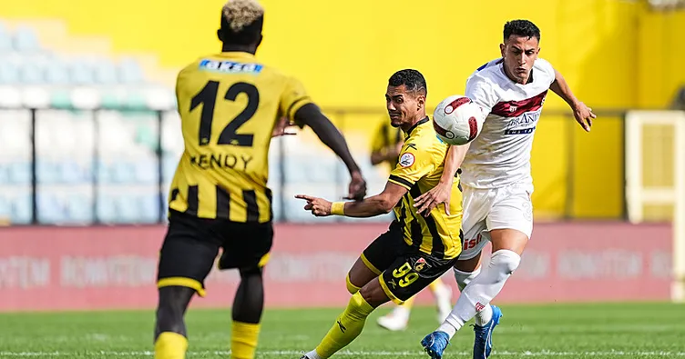 Bartuğ Elmaz, Sivasspor’a veda etti