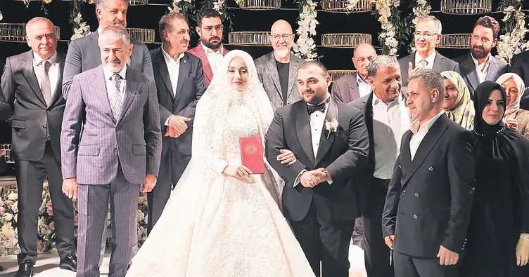 30 kişi şahitlik yaptı