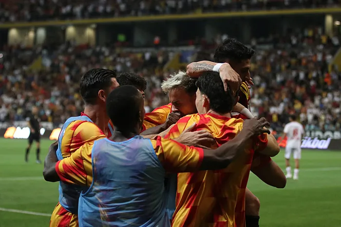 kayserispor-sivasspor-karsisinda-zorlanmadi-1786903111469.jpg