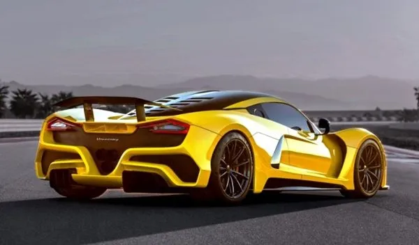 Dünya hız rekorunu kıran otomobil: Hennessey Venom F5