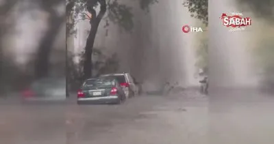ABD’de şiddetli yağış: Rögarlar patladı, caddeler sular altında kaldı | Video