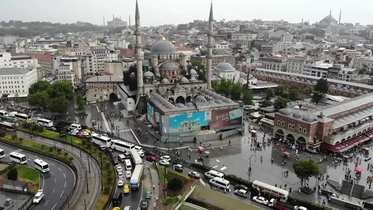 Eminönü'nde selin ardından son durum