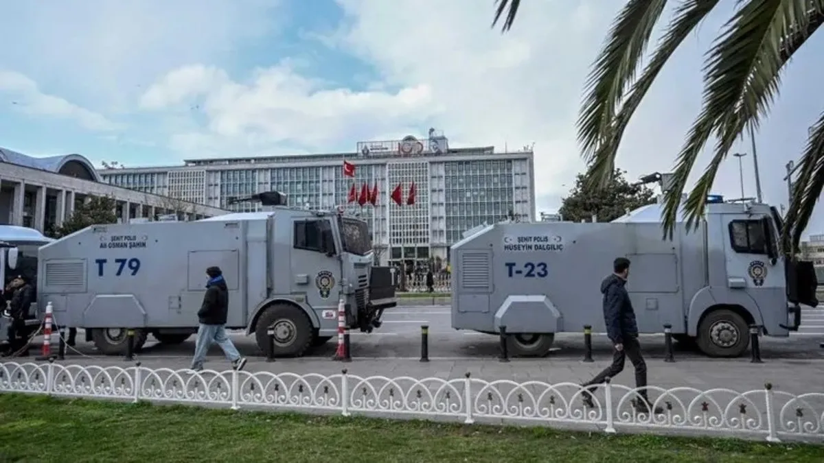 SON DAKİKA | İBB'ye 3'üncü dalga operasyonda flaş detaylar! Yandaş gazeteciler üstünden milyonluk vurgun