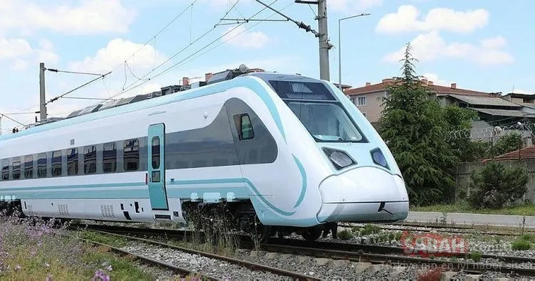 Türkiye merakla bekliyordu! Milli elektrikli tren raylara iniyor