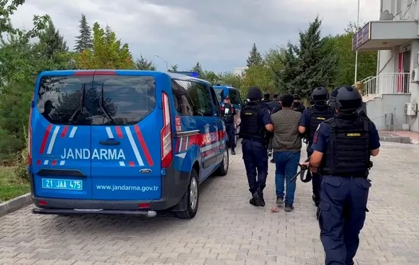 mercek-operasyonunda-231-kisi-yakalandi-1698823575785.jpg