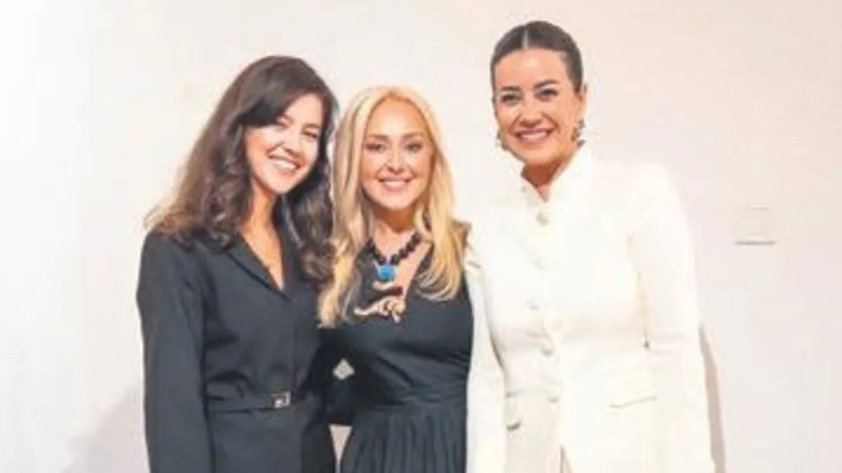 Arp ve gitarın büyüleyici buluşması Arp ve gitarın büyüleyici buluşması