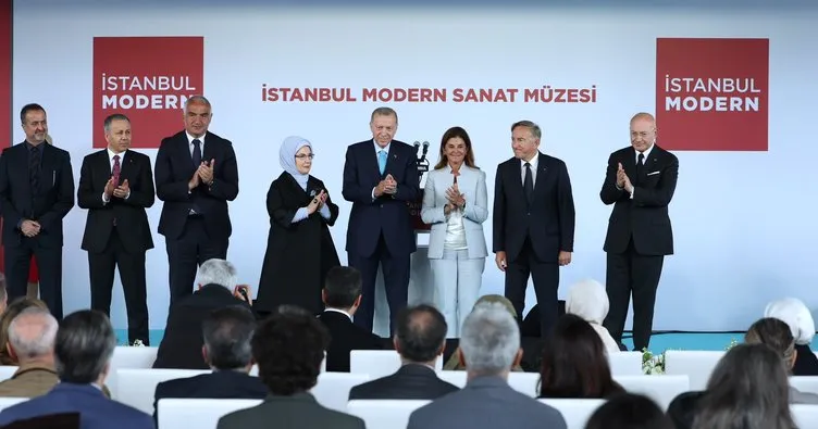 Emine Erdoğan’dan İstanbul Modern paylaşımı