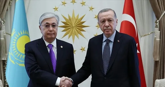 Başkan Erdoğan, Kazakistan Cumhurbaşkanı Tokayev ile görüştü Başkan Erdoğan, Kazakistan Cumhurbaşkanı Tokayev ile görüştü