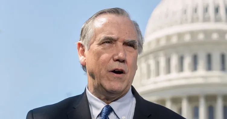 ABD Senato’sunda rekor konuşma: Senatör Merkeley’den 22 saatlik Trump isyanı