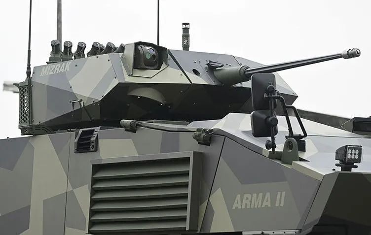 Türkiye’nin yerli motorlu ilk 8x8 aracı göreve hazır