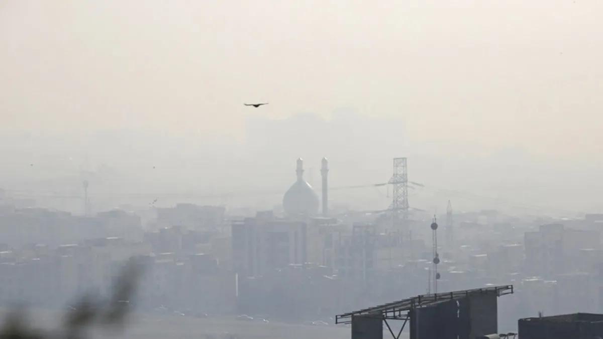 İranlı yetkiliden dikkat çeken açıklama: Tahran'da hava kirliliğinin yüzde 22'si motosiklet kaynaklı