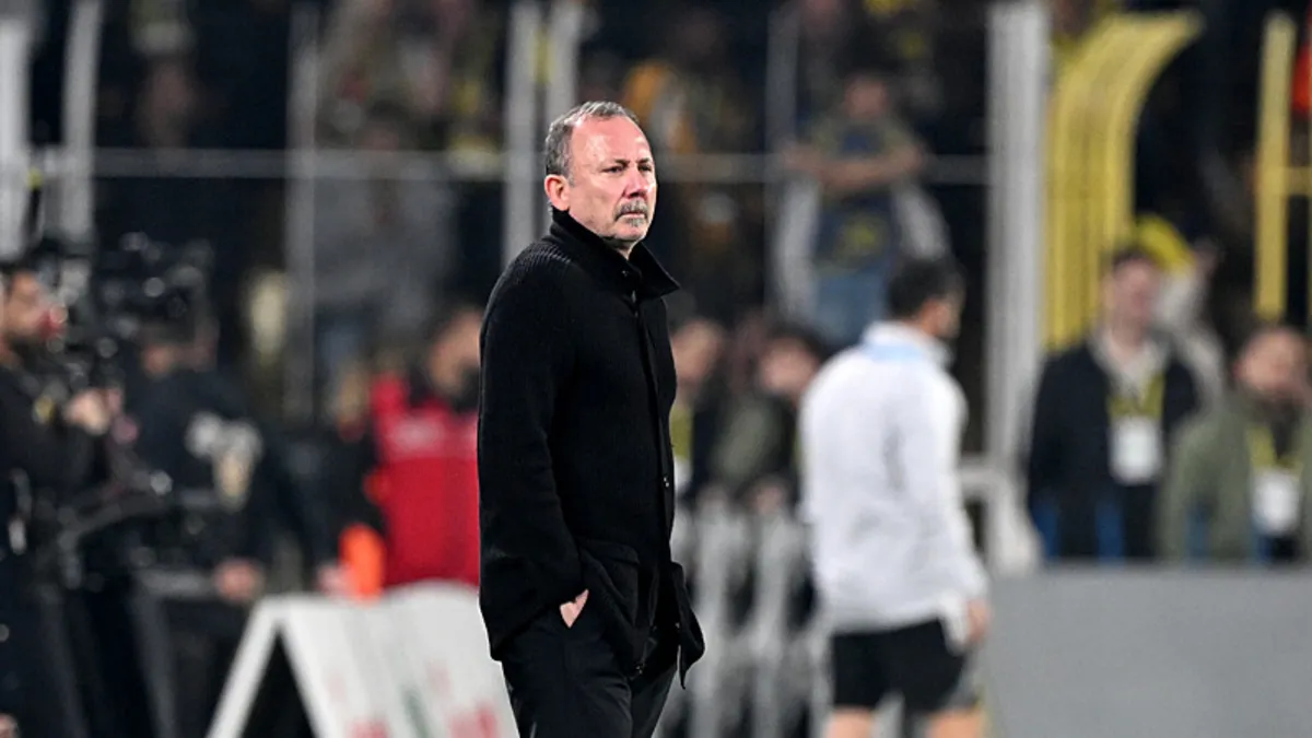 Sergen Yalçın, Beşiktaş'ın başında 100. Süper Lig maçına çıkacak