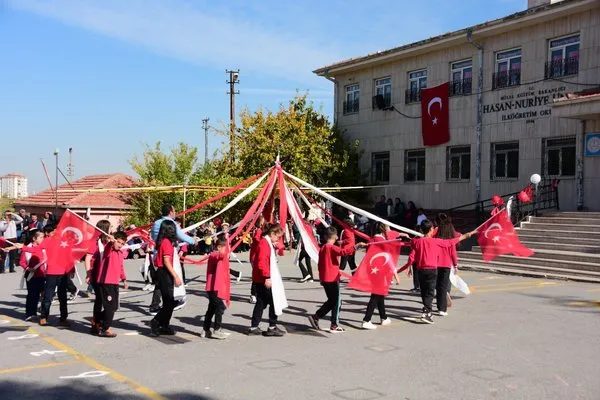 kayseride-cumhuriyet-coskusu-1698574097216.jpg