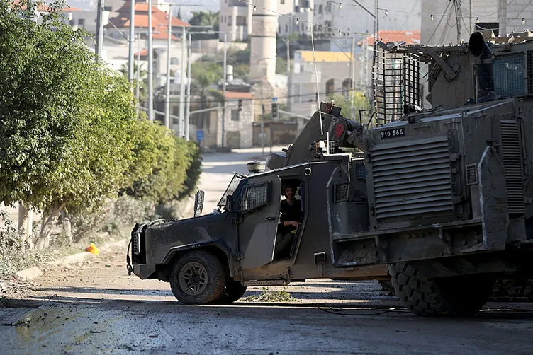 Dünya devletleri Siyonistlere soruşturma açıyor: İsrail askerlerine yurt dışında huzur yok! Korkudan ülkeden kaçtı