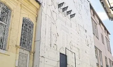 Yanan tarihi otel ayağa kaldırılacak