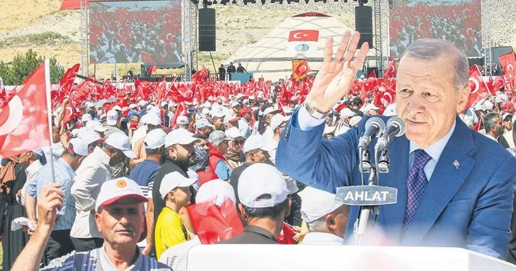 Büyük Türkiye’nin şafağı söktü
