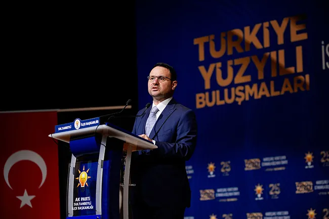 bakan-gurlekten-fon-sorusturmasi-aciklamasi-tum-sorumlularin-adalet-onune-cikarilmasi-icin-kararliyiz-1790528008183.jpeg Bakan Gürlek'ten fon soruşturması açıklaması: Tüm sorumluların adalet önüne çıkarılması için kararlıyız