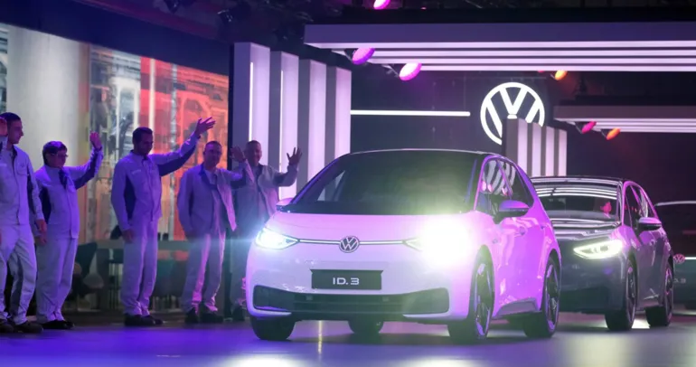 Almanya’da otomotiv sektörünün karı çöktü