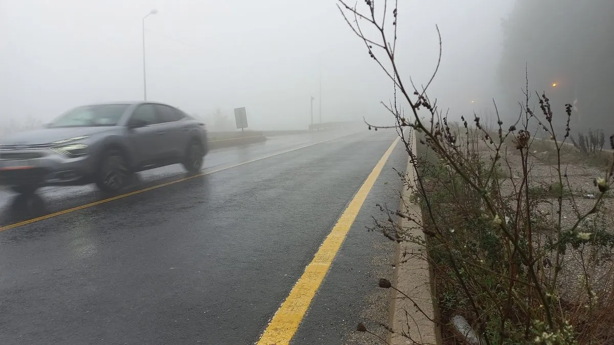 Bolu Dağı'nda sis: Göz gözü görmüyor