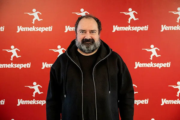 Son dakika: Yemek Sepeti CEO’suna maskeli takip şoku!