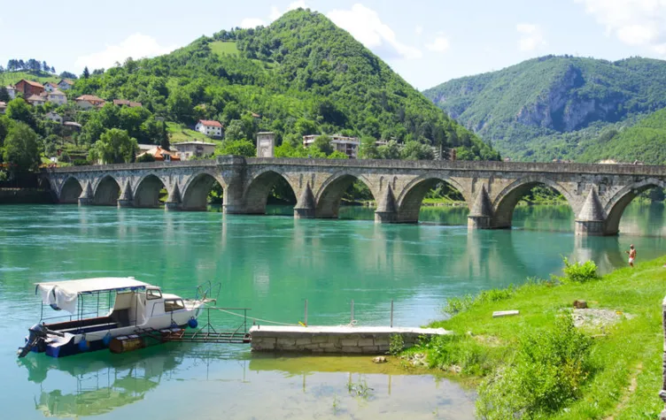 Tarihi ve doğal güzellikleriyle Bosna Hersek