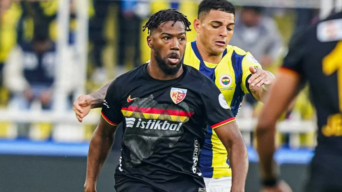 Eski Süper Lig yıldızı İran’dan kaçışını anlattı! ‘Bir bombanın dumanını gördük’ Eski Süper Lig yıldızı İran’dan kaçışını anlattı! ‘Bir bombanın dumanını gördük’