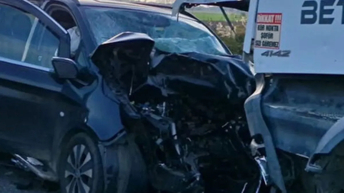 Tekirdağ’da feci kaza! 24 yaşındaki minibüs sürücüsü hayatını kaybetti Tekirdağ’da feci kaza! 24 yaşındaki minibüs sürücüsü hayatını kaybetti