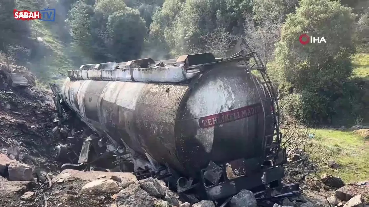 Uşak'ta mazot yüklü tanker alev alev yandı: 1 ölü | Video