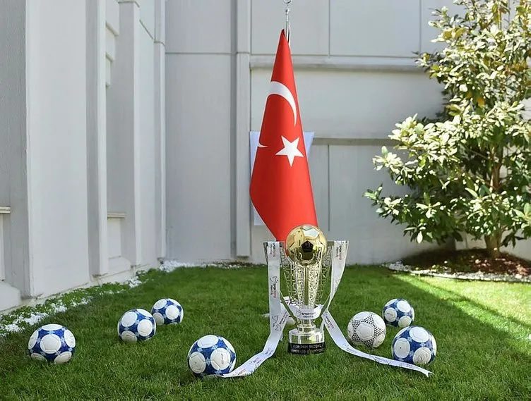 Son dakika: Süper Lig'de perde kapanıyor! Şampiyon Beşiktaş mı, Galatasaray mı, Fenerbahçe mi olacak?