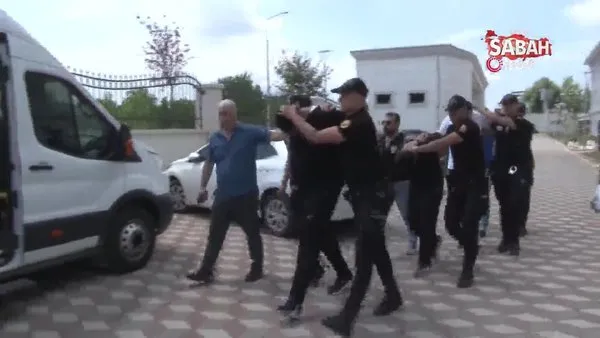 119 kilo uyuşturucuyla TEM’de polisi peşine takan zanlılar, adliyeye sevk edildi | Video