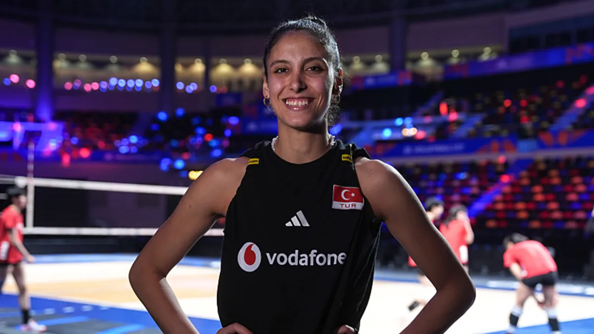 Milli voleybolcu Defne Başyolcu, VNL'de Türkiye'nin altın madalya hedefi olduğunu belirtti.