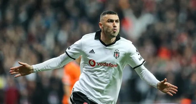 Burak Yılmaz “Beşiktaş”ı Fransa klubuna dəyişdi Burak Yılmaz “Beşiktaş”ı Fransa klubuna dəyişdi