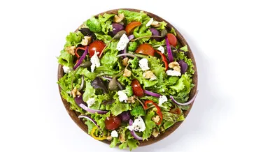 Bir kasede hem hafiflik hem lezzet: Brokoli salatası