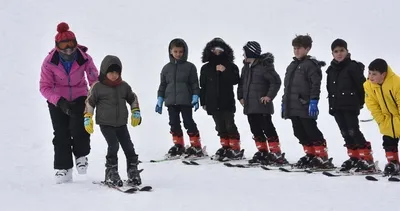 Yarıyıl tatilinde kayak merkezleri çocuklarla doldu