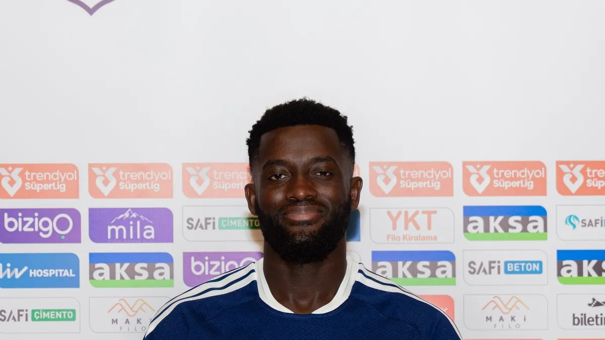 Kasımpaşa Kevin Mouanga'yı transfer etti!