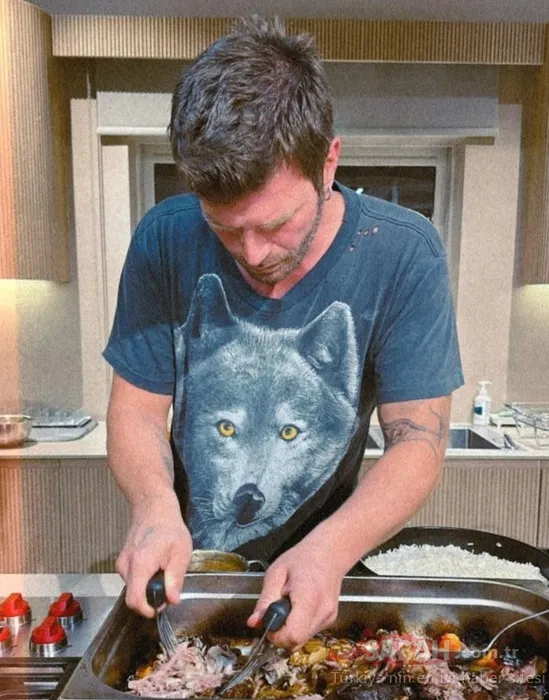 Kıvanç Tatlıtuğ sınıfın en çalışkanı oldu! Londra’daki ünlü mutfak okulunda derslere başladı