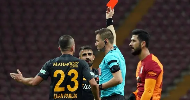 Muğdat Çelik'ten eleştirilere sert yanıt: Ha maçı satmışsın...