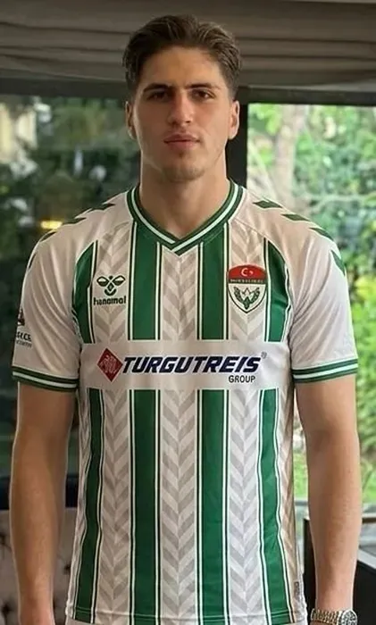 futbolcu-kubilay-kundakci-silahli-saldirida-can-vermisti-rapci-canbay-ilk-kez-konusu-1774019900865.jpeg (421×700)