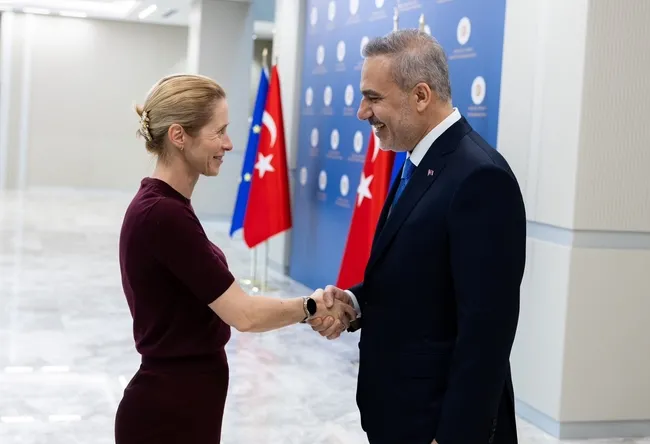 bakan-fidandan-avrupa-birligi-mesaji-turkiyenin-sureci-ayrimcilik-yapmadan-ilerletilmeli-1782847808905.jpg Bakan Fidan'dan Avrupa Birliği mesajı: