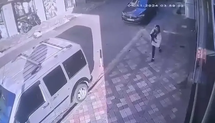 SON DAKİKA... İstanbul Bağcılar’da akılalmaz olay: Ev sahibi kadın hırsızın üzerine atlayıp…